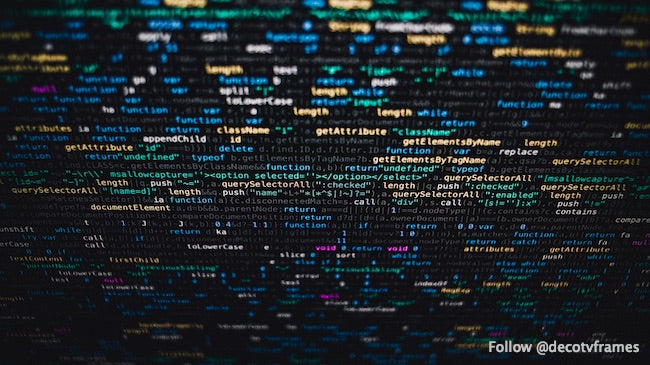 Code de programmation du développeur de logiciels sur fond noir